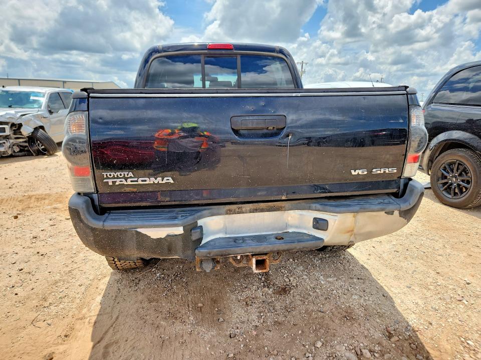 Продаж на аукціоні авто 2015 Toyota Tacoma, vin: 5TFLU4ENXFX121535, номер лоту: 56232036