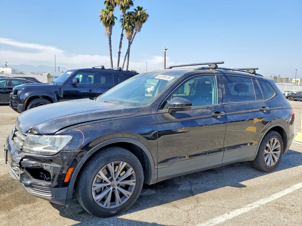 Продажа на аукционе авто 2019 Volkswagen Tiguan, vin: 3VV1B7AX6KM062636, номер лота: 55798126