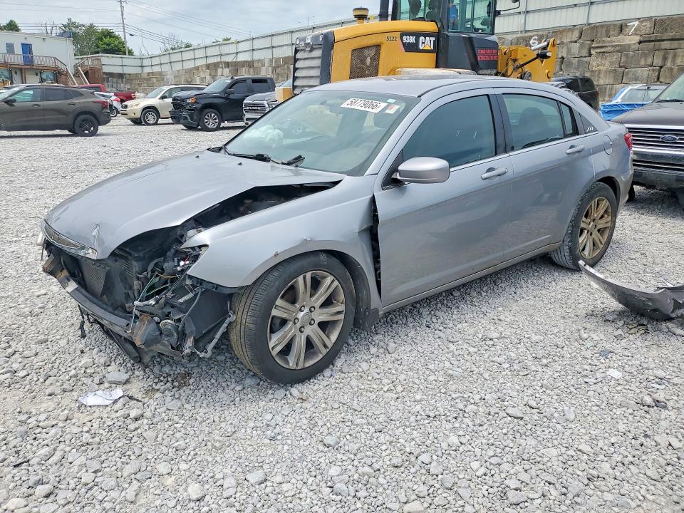Aukcja sprzedaży 2013 Chrysler 200, vin: 1C3CCBAB1DN705483, numer aukcji: 58779066