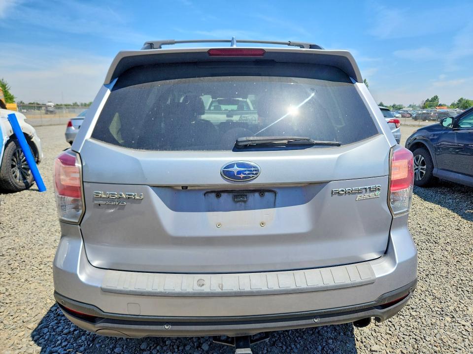Продажа на аукционе авто 2017 Subaru Forester, vin: JF2SJAWC2HH527324, номер лота: 57255096
