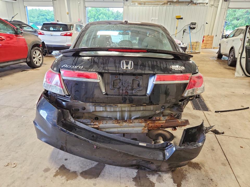57830076 :رقم المزاد ، 1HGCP2F89CA104035 vin ، 2012 Honda Accord مزاد بيع