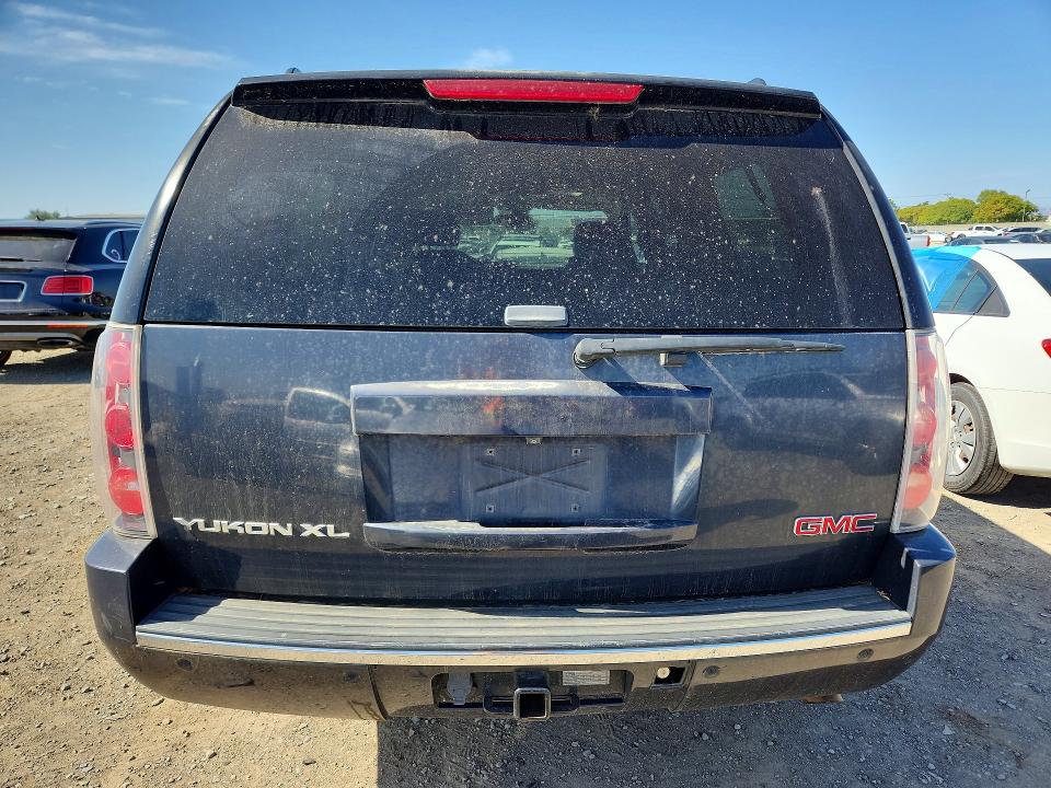55893686 :رقم المزاد ، 1GKFK66848J233961 vin ، 2008 Gmc Yukon Xl مزاد بيع