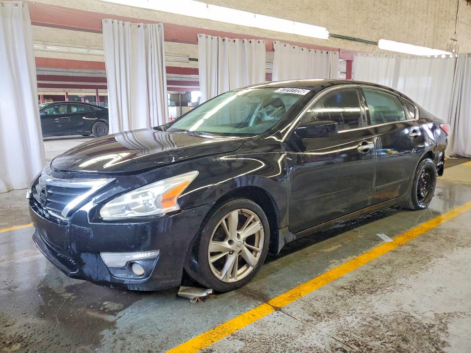 57217726 :رقم المزاد ، 1N4AL3AP0FC213715 vin ، 2015 Nissan Altima مزاد بيع
