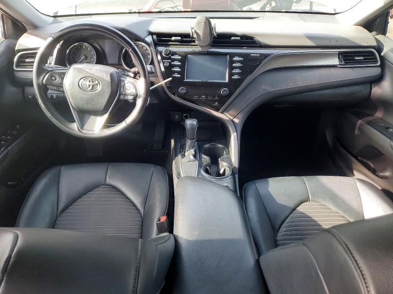 54686686 :رقم المزاد ، 4T1B11HK2KU794122 vin ، 2019 Toyota Camry مزاد بيع