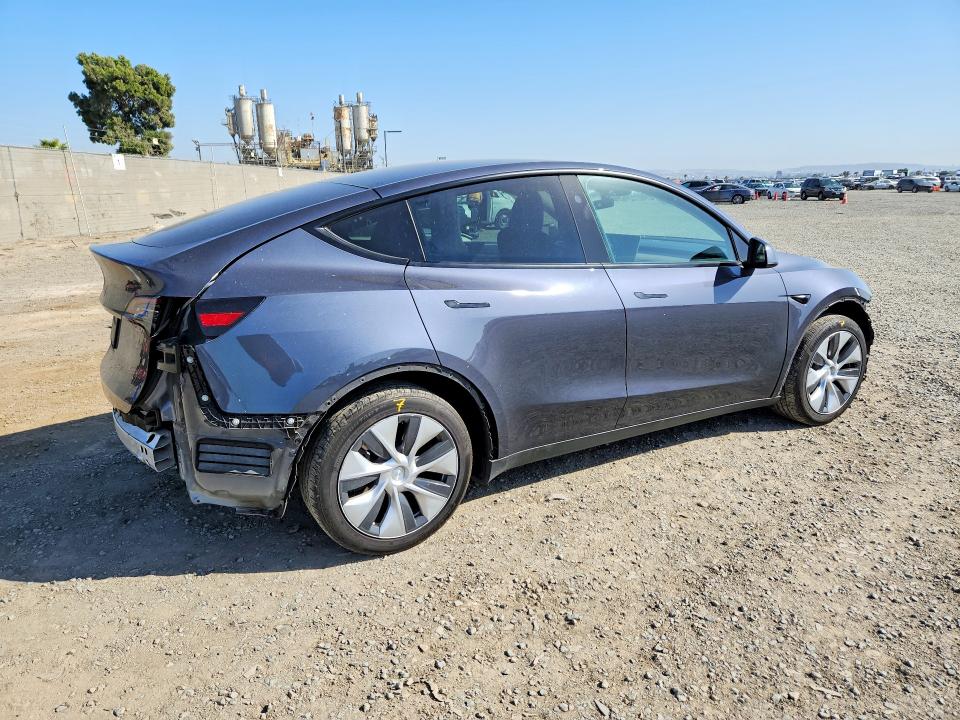 55896116 :رقم المزاد ، 7SAYGDED3PF962583 vin ، 2023 Tesla Model Y مزاد بيع