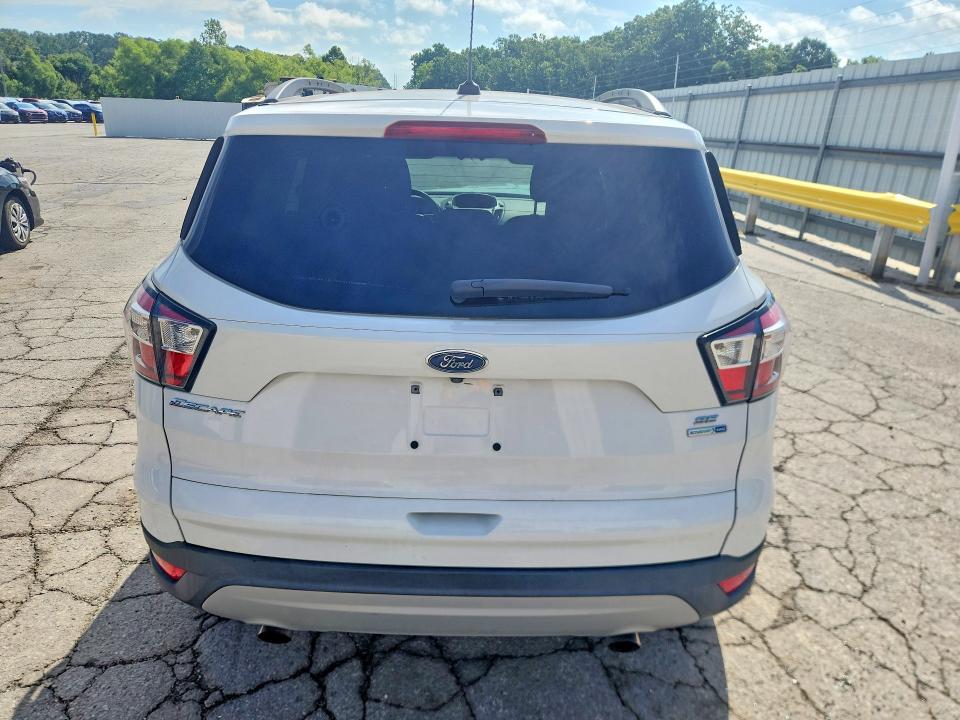 2018 Ford Escape მანქანა იყიდება აუქციონზე, vin: 1FMCU9GD5JUC19993, აუქციონის ნომერი: 56660206
