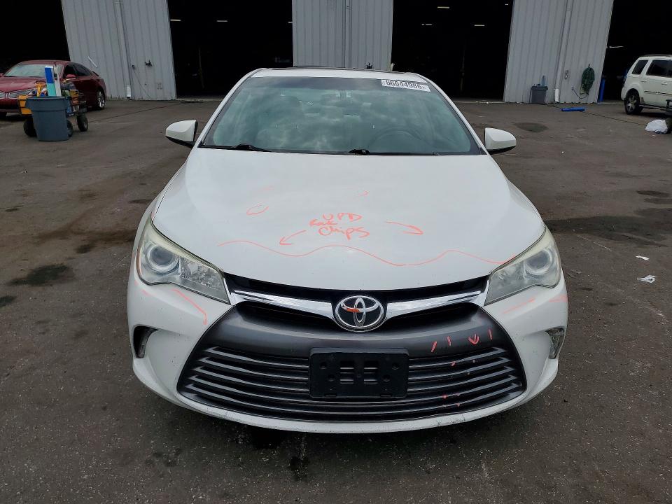 2016 Toyota Camry მანქანა იყიდება აუქციონზე, vin: 4T1BF1FK0GU579561, აუქციონის ნომერი: 56644986