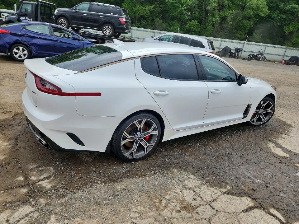 56041856 :رقم المزاد ، KNAE35LC6K6045327 vin ، 2019 Kia Stinger مزاد بيع