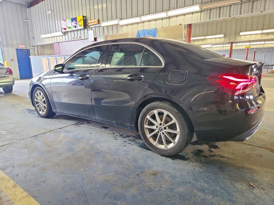 58307166 :رقم المزاد ، W1K3G4EB2LW043613 vin ، 2020 Mercedes-benz A مزاد بيع