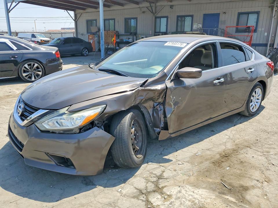 Auction sale of the 2017 Nissan Altima, vin: 1N4AL3AP2HC152709, lot number: 57866176