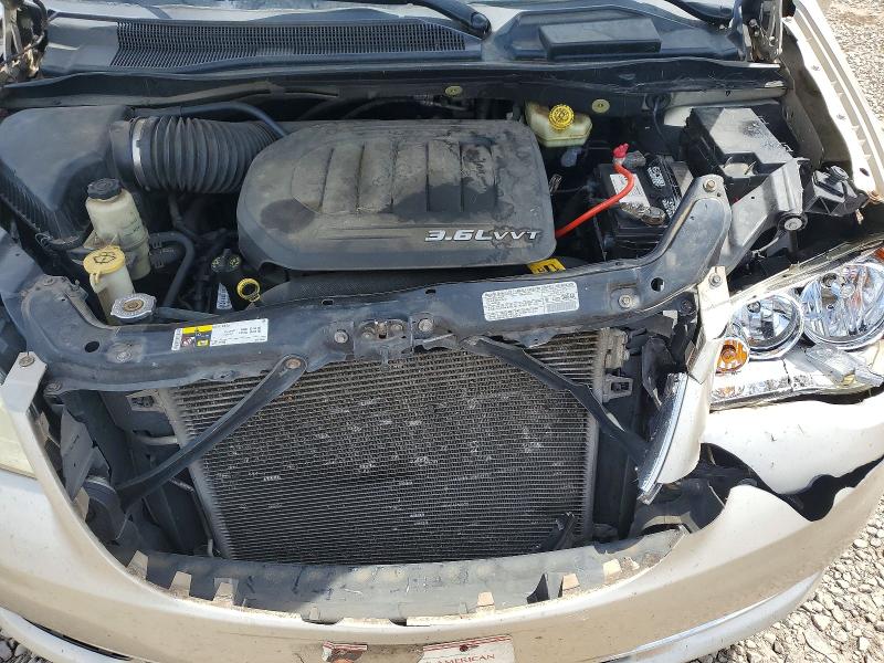 58873106 :رقم المزاد ، 2C4RC1BG2DR675195 vin ، 2013 Chrysler Town & Country مزاد بيع