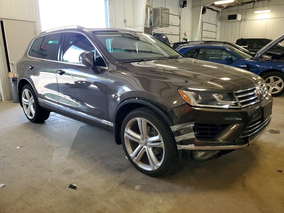 Продажа на аукционе авто 2017 Volkswagen Touareg, vin: WVGGF7BP4HD002687, номер лота: 57149616