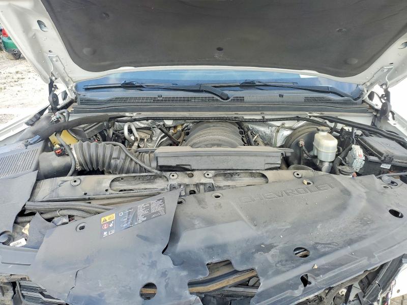 2015 Chevrolet Suburban მანქანა იყიდება აუქციონზე, vin: 1GNSCJKC2FR748824, აუქციონის ნომერი: 55644076