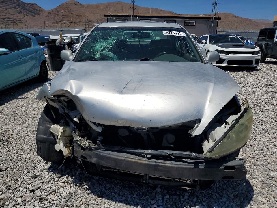 57736516 :رقم المزاد ، 4T1BF32K43U557767 vin ، 2003 Toyota Camry مزاد بيع