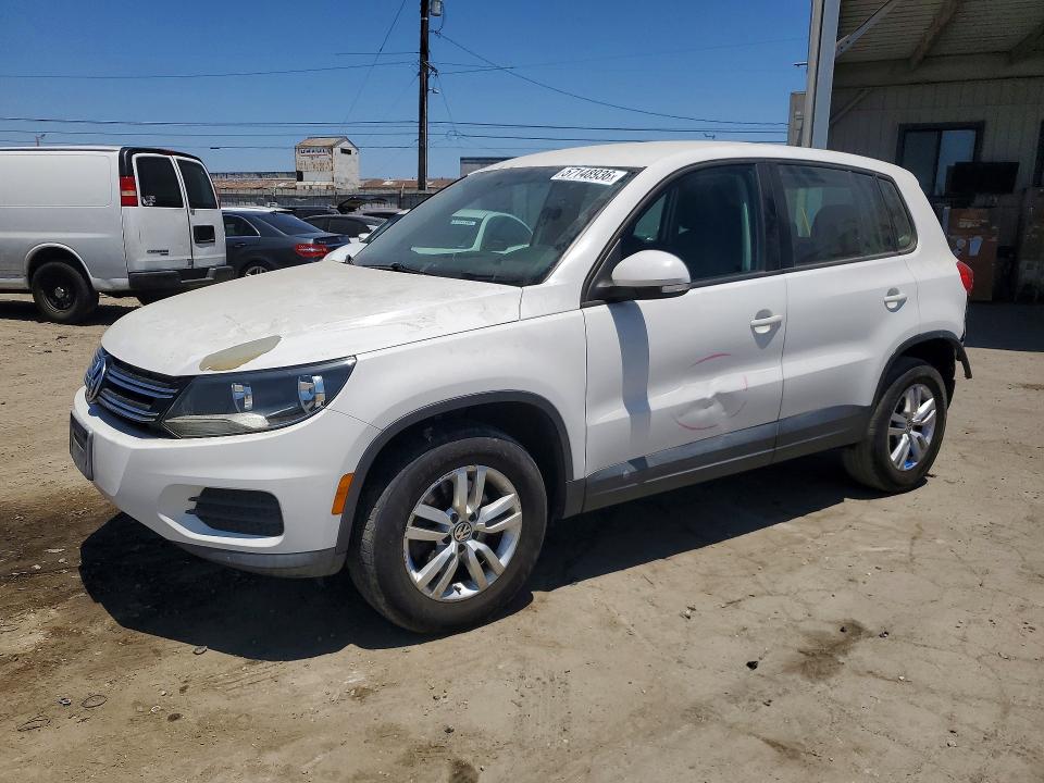 57148936 :رقم المزاد ، WVGAV3AX3DW609732 vin ، 2013 Volkswagen Tiguan مزاد بيع