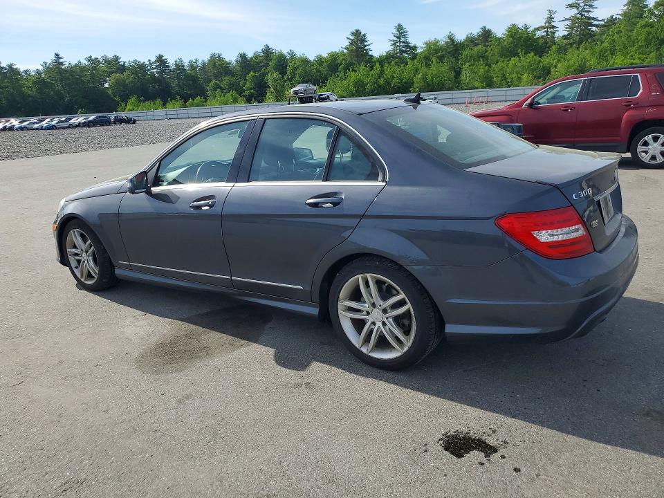 2013 Mercedes-benz C მანქანა იყიდება აუქციონზე, vin: WDDGF8AB2DR279468, აუქციონის ნომერი: 56896276