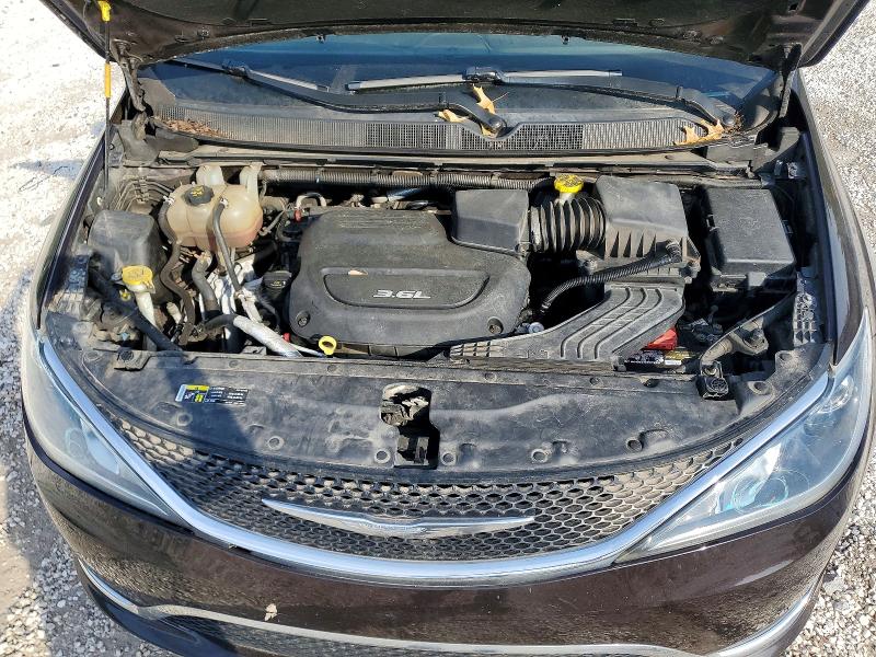 58370146 :رقم المزاد ، 2C4RC1EG6HR689201 vin ، 2017 Chrysler Pacifica مزاد بيع