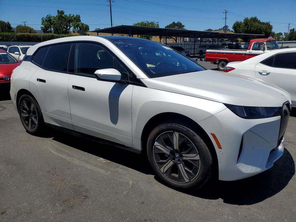 55955676 :رقم المزاد ، WB543CF08TCV37618 vin ، 2026 Bmw Ix مزاد بيع
