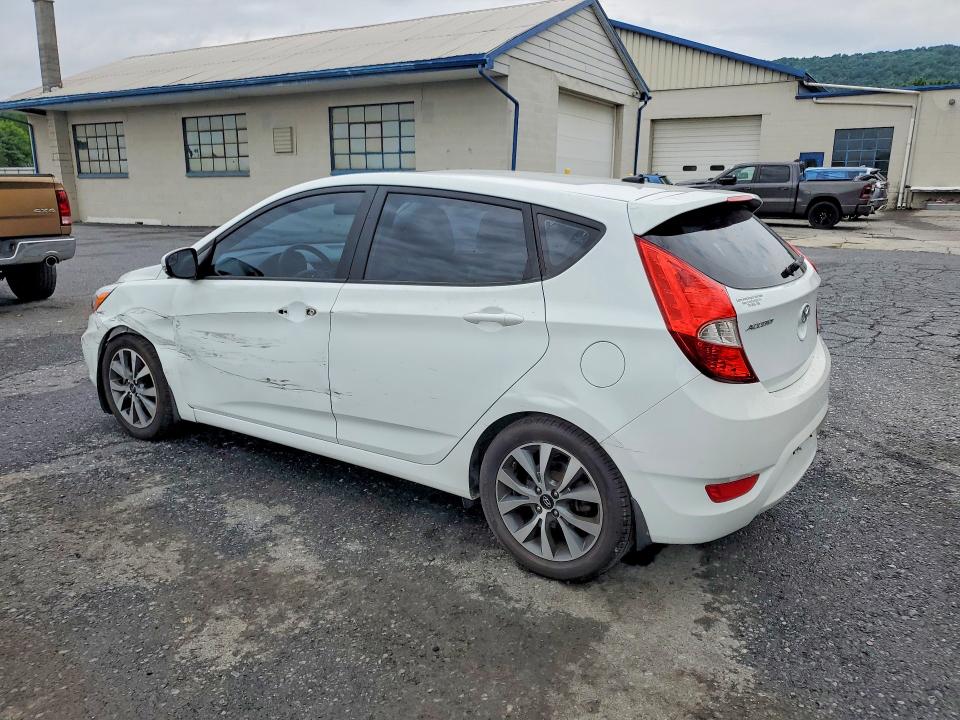 2015 Hyundai Accent მანქანა იყიდება აუქციონზე, vin: KMHCU5AE1FU220169, აუქციონის ნომერი: 57693876