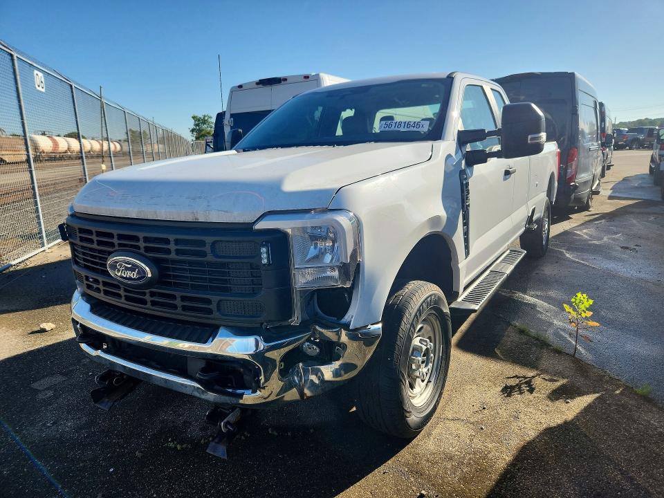 2024 Ford F350 მანქანა იყიდება აუქციონზე, vin: 1FT8X3BA9RED61121, აუქციონის ნომერი: 56181646