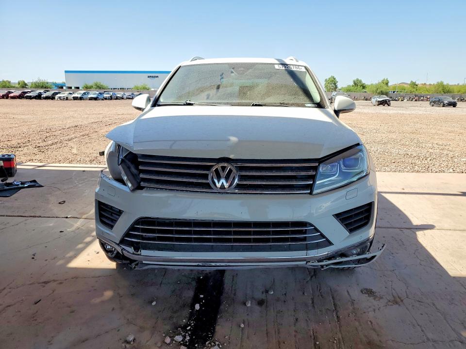 Auction sale of the 2017 Volkswagen Touareg, vin: WVGEF7BP0HD003052, lot number: 57926786