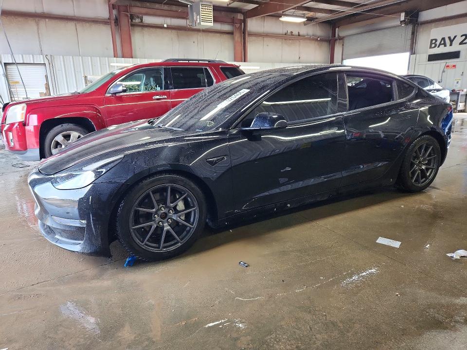 56025466 :رقم المزاد ، 5YJ3E1EB6MF869496 vin ، 2021 Tesla Model 3 مزاد بيع