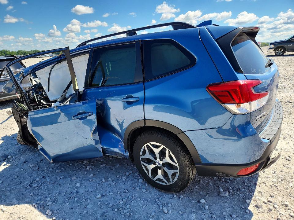 57892996 :رقم المزاد ، JF2SKAJC1MH561995 vin ، 2021 Subaru Forester مزاد بيع