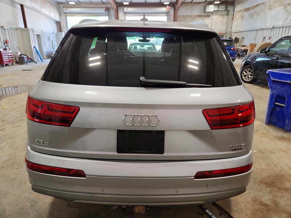 Продажа на аукционе авто 2018 Audi Q7, vin: WA1VAAF75JD018074, номер лота: 56624226