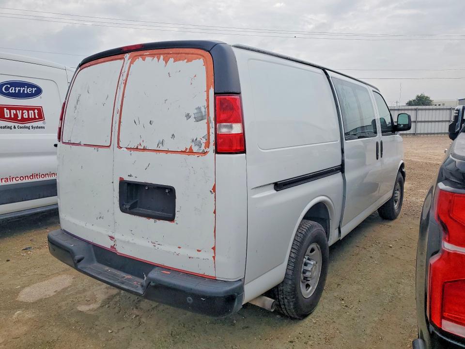 54526846 :رقم المزاد ، 1GCZGGFP0M1178166 vin ، 2021 Chevrolet Express G3500 مزاد بيع