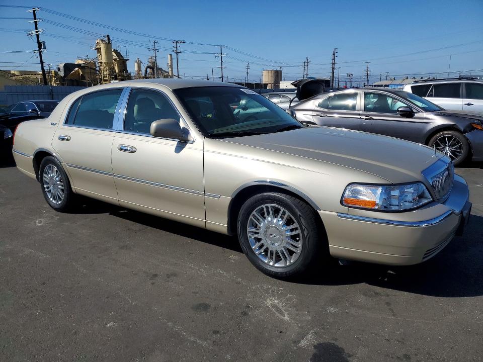 Aukcja sprzedaży 2010 Lincoln Town Car, vin: 2LNBL8CV6AX623823, numer aukcji: 58449446