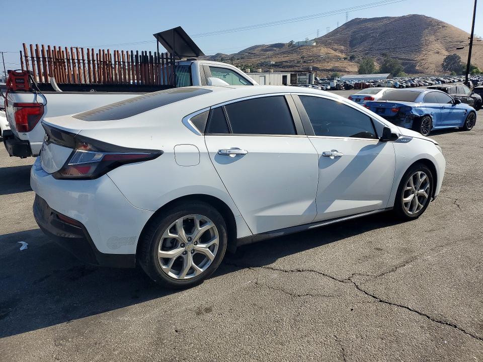58993846 :رقم المزاد ، 1G1RD6S58JU140856 vin ، 2018 Chevrolet Volt مزاد بيع