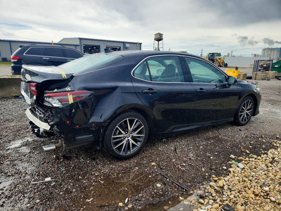 Продажа на аукционе авто 2022 Toyota Camry, vin: 4T1F11AK7NU051973, номер лота: 57060486