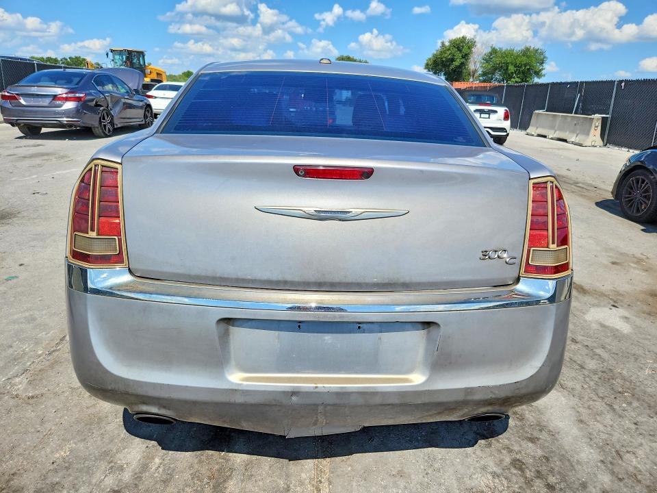 2014 Chrysler 300c მანქანა იყიდება აუქციონზე, vin: 2C3CCAET0EH118263, აუქციონის ნომერი: 58329906