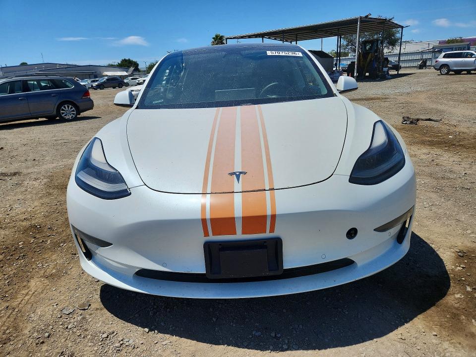 57075236 :رقم المزاد ، 5YJ3E1EA5MF976286 vin ، 2021 Tesla Model 3 مزاد بيع