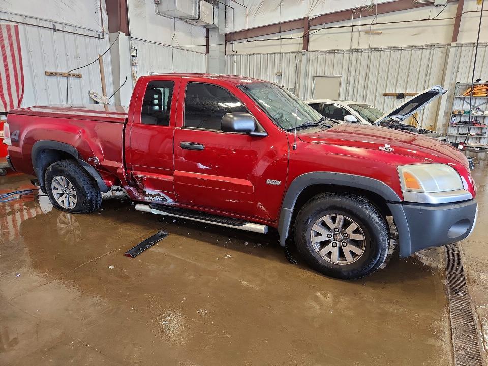 56337836 :رقم المزاد ، 1Z7HT32N76S543108 vin ، 2006 Mitsubishi Raider مزاد بيع