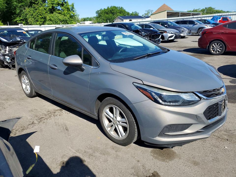 2018 Chevrolet Cruze მანქანა იყიდება აუქციონზე, vin: 1G1BE5SM1J7199116, აუქციონის ნომერი: 54695366