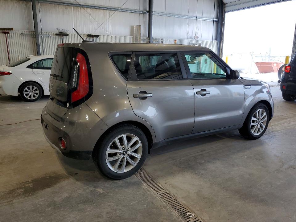 56144536 :رقم المزاد ، KNDJP3A50J7621341 vin ، 2018 Kia Soul مزاد بيع