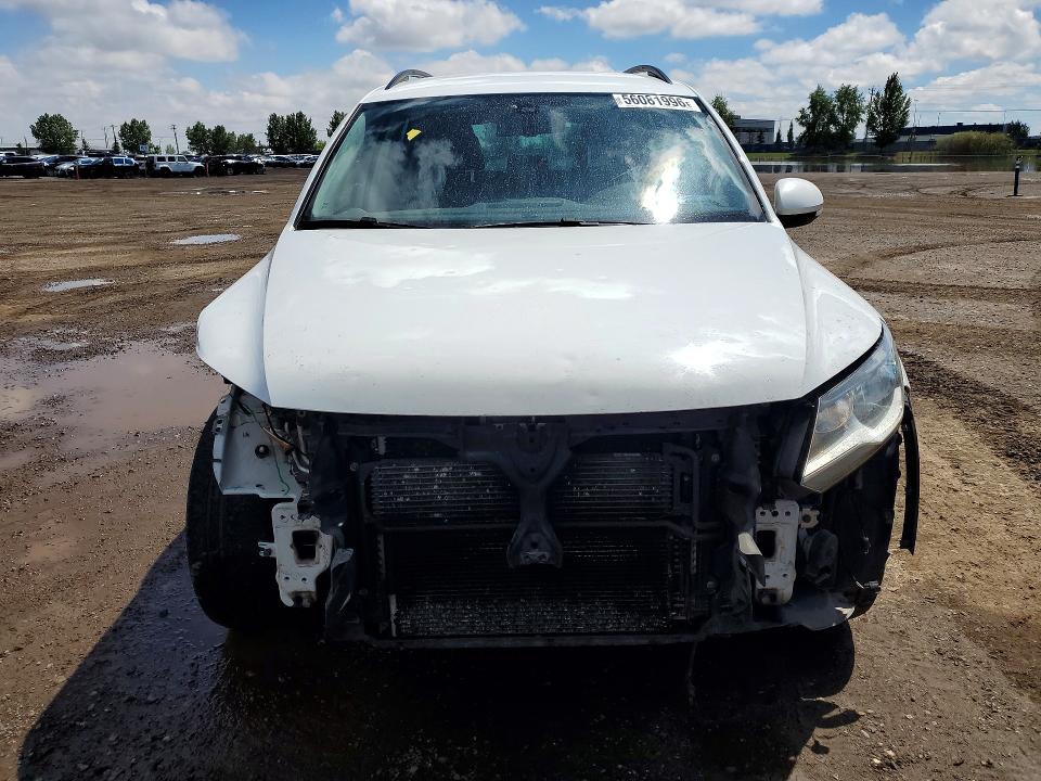 2017 Volkswagen Tiguan მანქანა იყიდება აუქციონზე, vin: WVGNV7AX3HK032822, აუქციონის ნომერი: 56081996