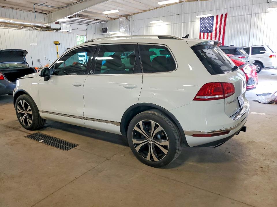 Продаж на аукціоні авто 2017 Volkswagen Touareg, vin: WVGRF7BP4HD001399, номер лоту: 55500066