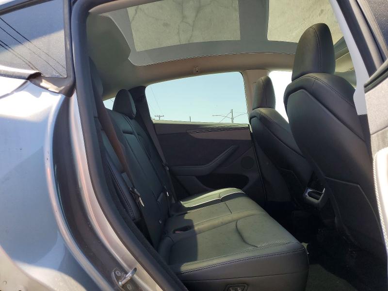 56541636 :رقم المزاد ، 7SAYGDEE2TF343637 vin ، 2026 Tesla Model Y مزاد بيع