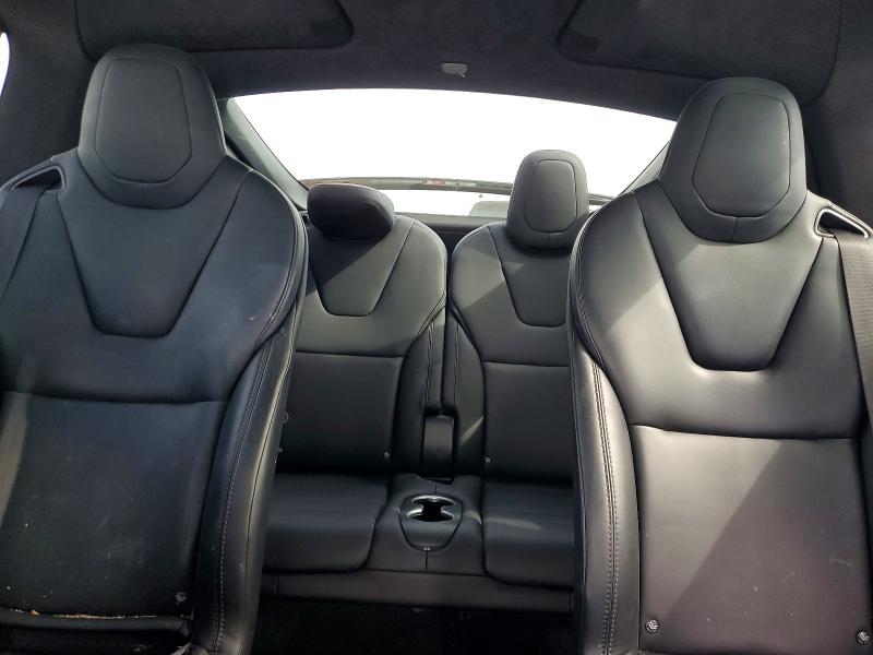 57017916 :رقم المزاد ، 5YJXCBE27HF070152 vin ، 2017 Tesla Model X مزاد بيع