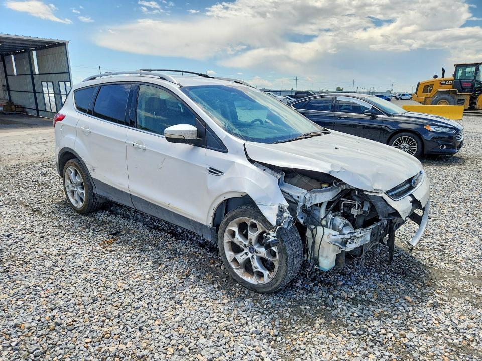 2013 Ford Escape მანქანა იყიდება აუქციონზე, vin: 1FMCU0J93DUD38159, აუქციონის ნომერი: 58148086