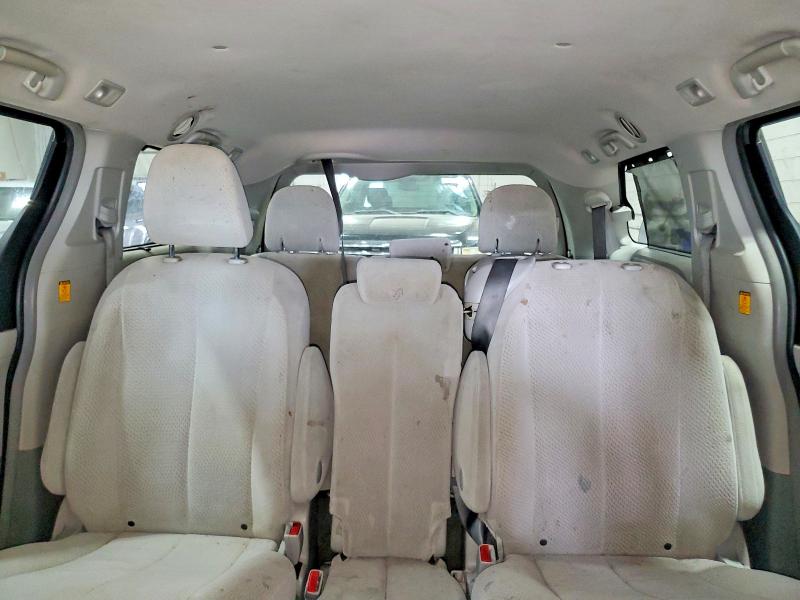 59222286 :رقم المزاد ، 5TDKK3DC2CS192953 vin ، 2012 Toyota Sienna مزاد بيع