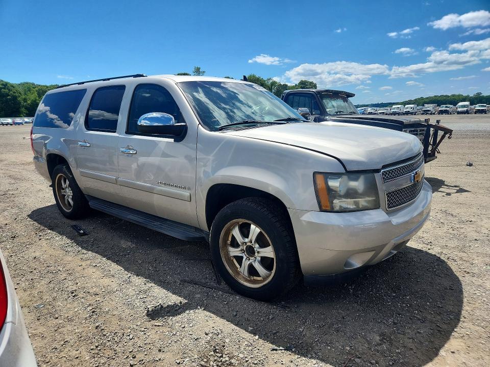 57684986 :رقم المزاد ، 1GNFK16318R225005 vin ، 2008 Chevrolet Suburban مزاد بيع