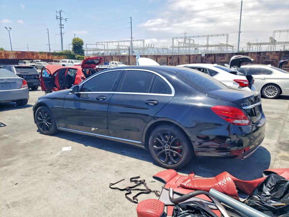 2017 Mercedes-benz C მანქანა იყიდება აუქციონზე, vin: 55SWF4JBXHU204574, აუქციონის ნომერი: 58964576