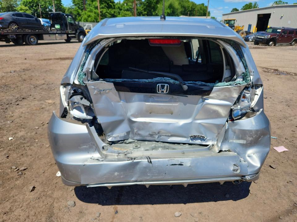 Продажа на аукционе авто 2013 Honda Fit, vin: JHMGE8H57DC042781, номер лота: 57889386