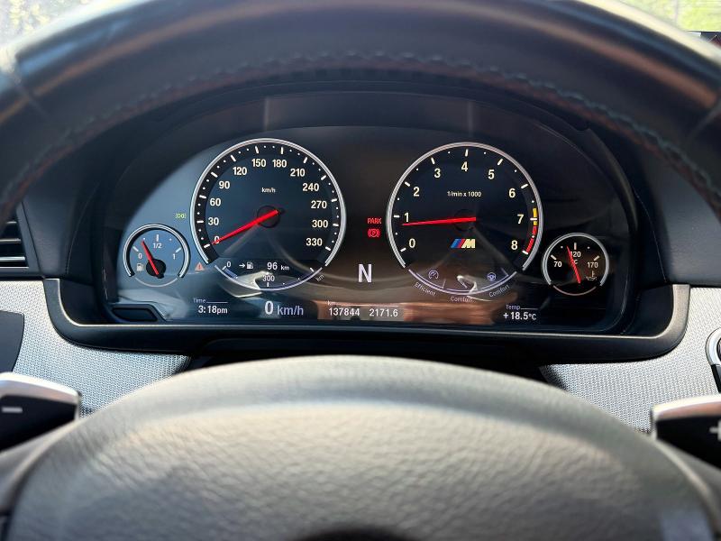 2012 Bmw M5 მანქანა იყიდება აუქციონზე, vin: WBSFV9C57CC772384, აუქციონის ნომერი: 56181486