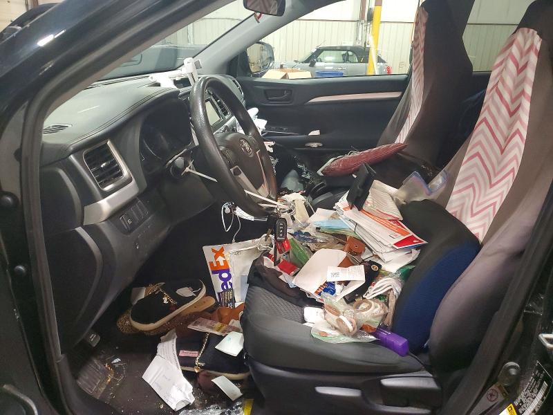 Продажа на аукционе авто 2019 Toyota Highlander, vin: 5TDBZRFH4KS977755, номер лота: 58651086