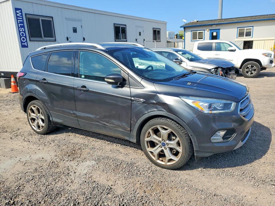 54913616 :رقم المزاد ، 1FMCU0J9XJUB95268 vin ، 2018 Ford Escape مزاد بيع