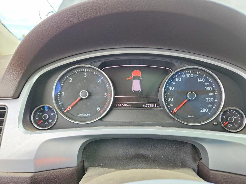2011 Volkswagen Touareg მანქანა იყიდება აუქციონზე, vin: WVGFK9BP6BD002006, აუქციონის ნომერი: 57735176